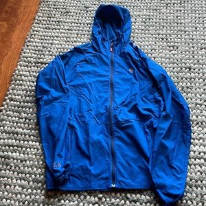 Lightweight nylon running jacket, size M from Mountain Hardwear.